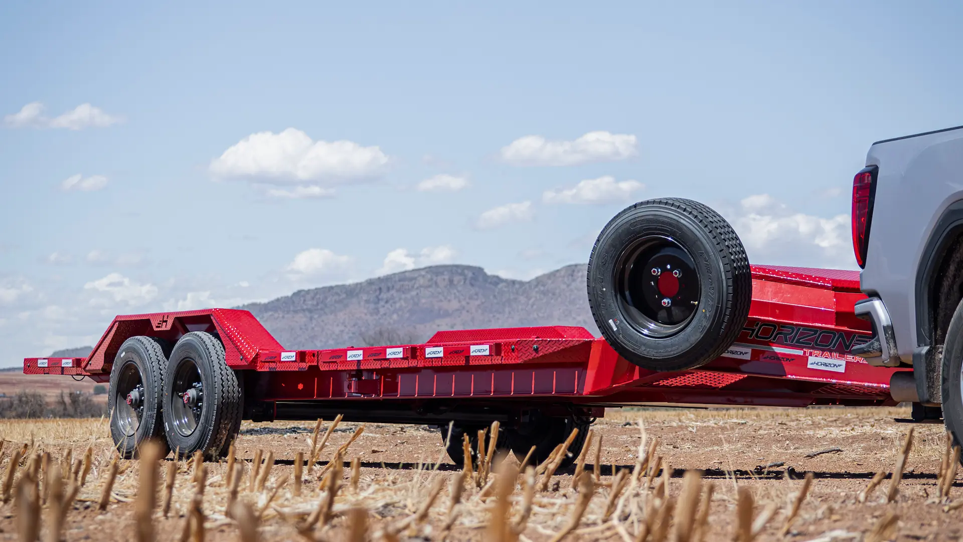 horizon trailers img